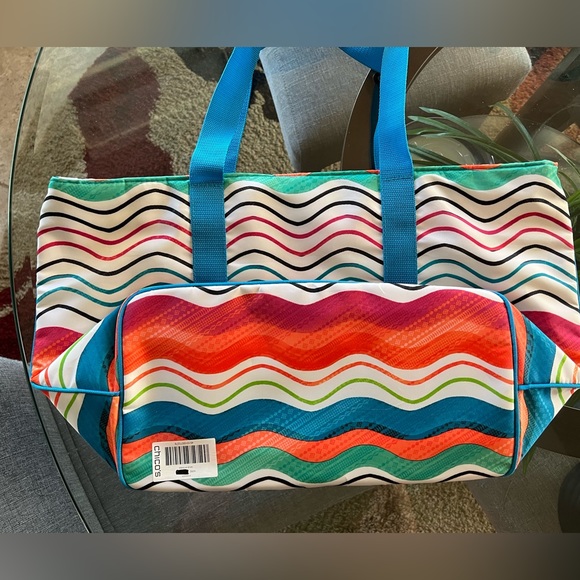 CHICOS Big bag-tote Multicolor- Travel bag NWOT - Picture 2 of 8